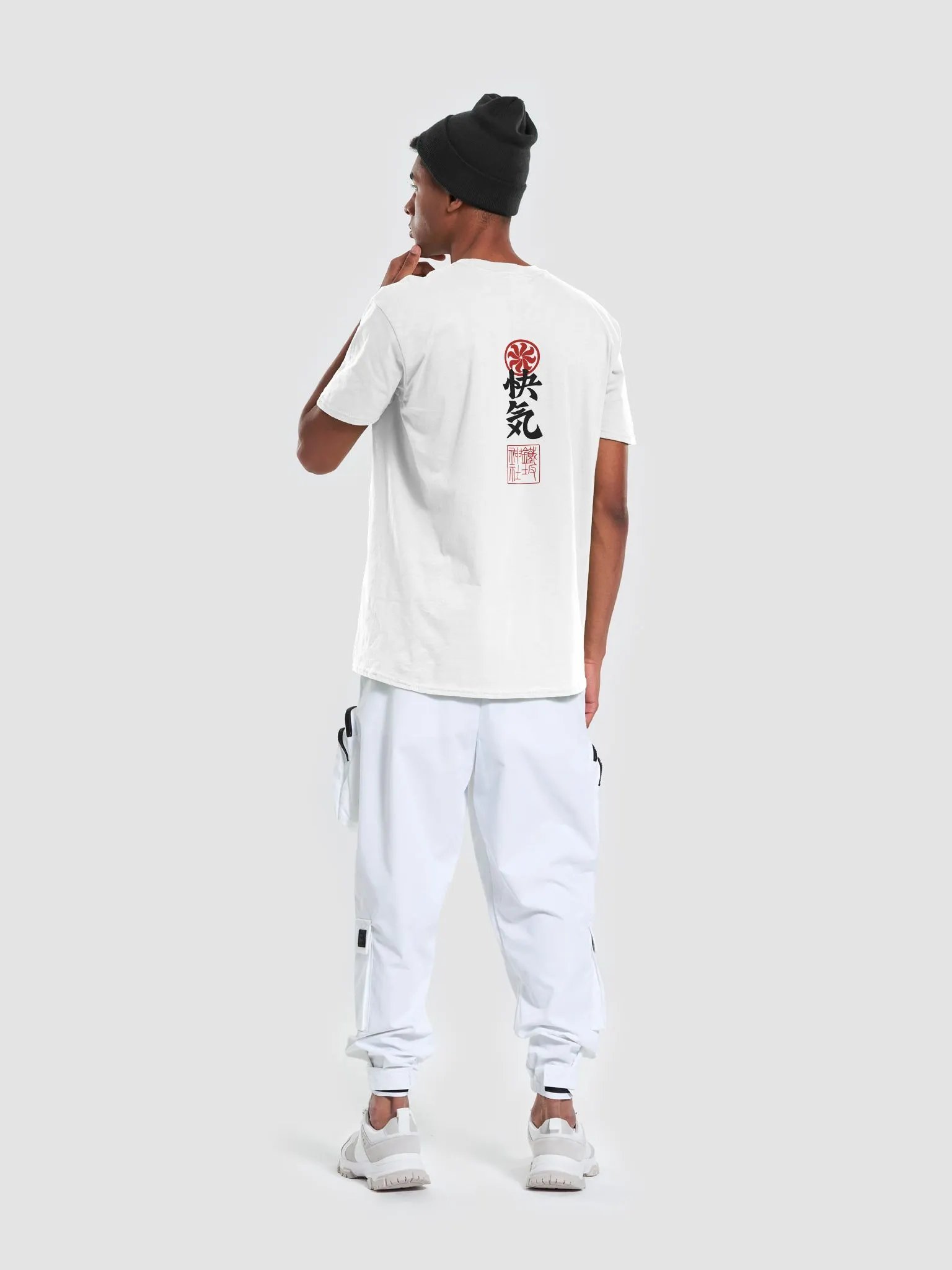 OFUDA WHITE UNISEX TEE product image (5)