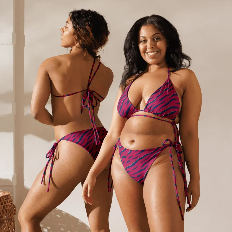 Berry Heat Navy Wave String Bikini product image (1)