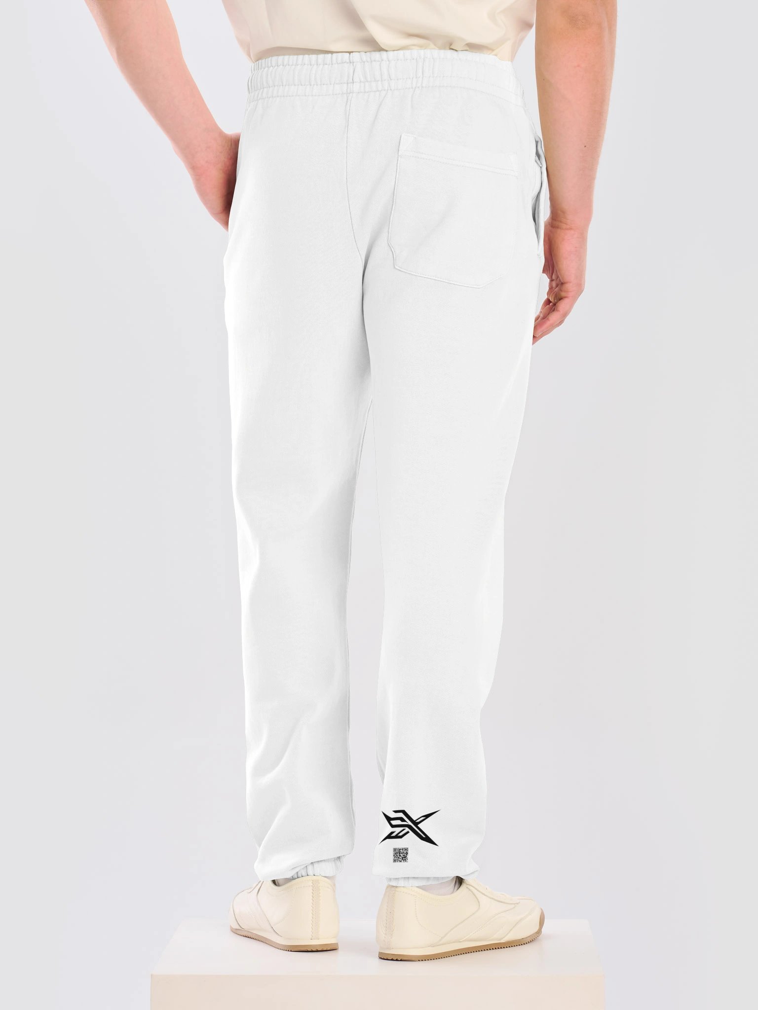 SANVX Urban Sweatpants: Bold Vertical Logo product image (4)