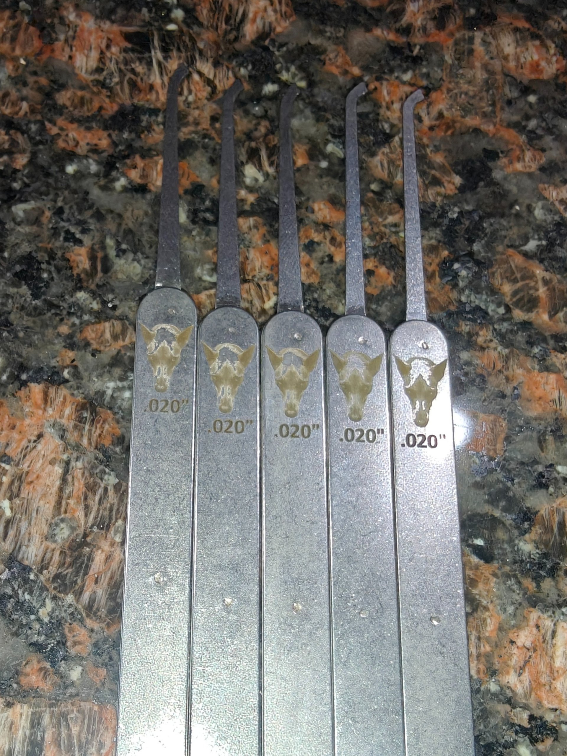 .20 Elephant Trunk (Single Picks) product image (1)
