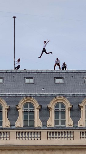 Last night at Palais-Royal… ballet Horizon by the Compagnie l’Oubliée. It was an incredible performance… and the last one. I’...