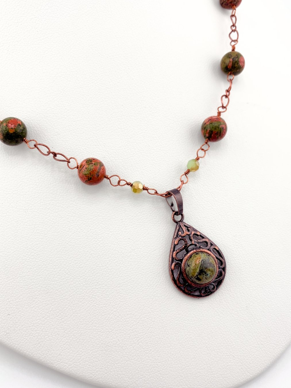 Unakite and Antique Copper Beaded Pendant Necklace, Bracelet, and Earrings Set product image (4)