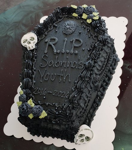 30th Birthday, farewell to Sabrina's youth. 2 layer coffin cake serves 15-20. #cakev #cakevixenssta #customcakes #coffincake ...