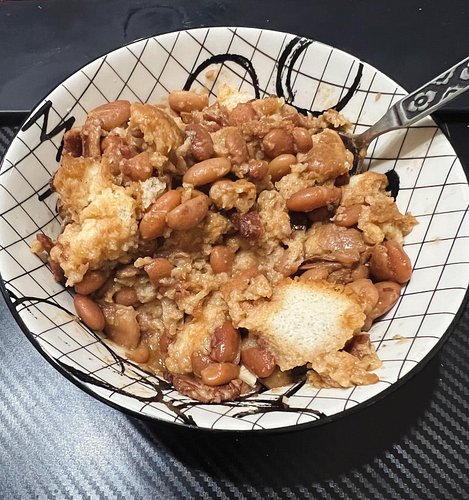 If u know you know.  #newyearseve #food #foodporn #pintobeans #pintobeansandwhitebread #foodie