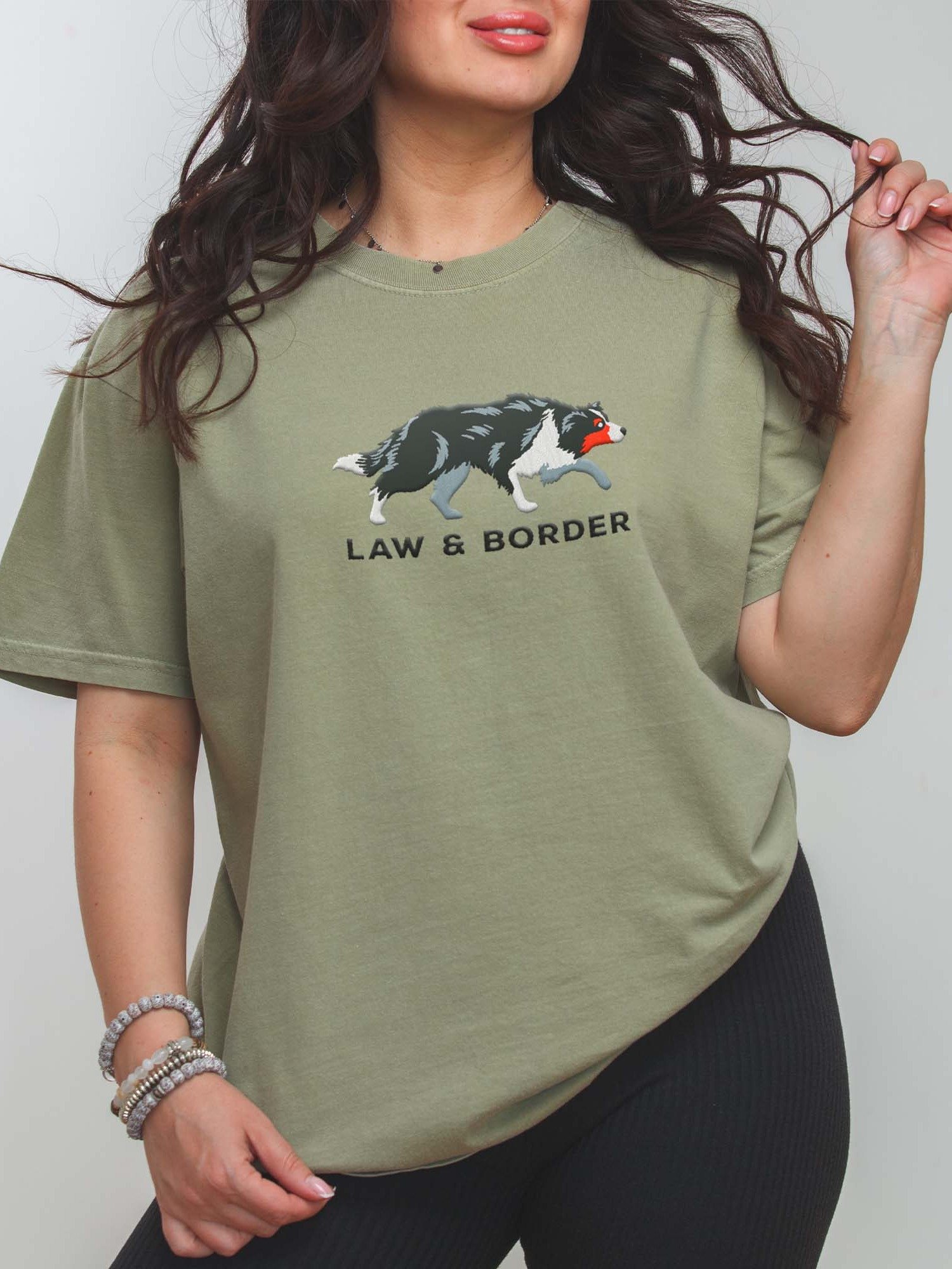 Law and Border T-Shirt(Embroidered) of a Border Collie(Tricolor) product image (1)