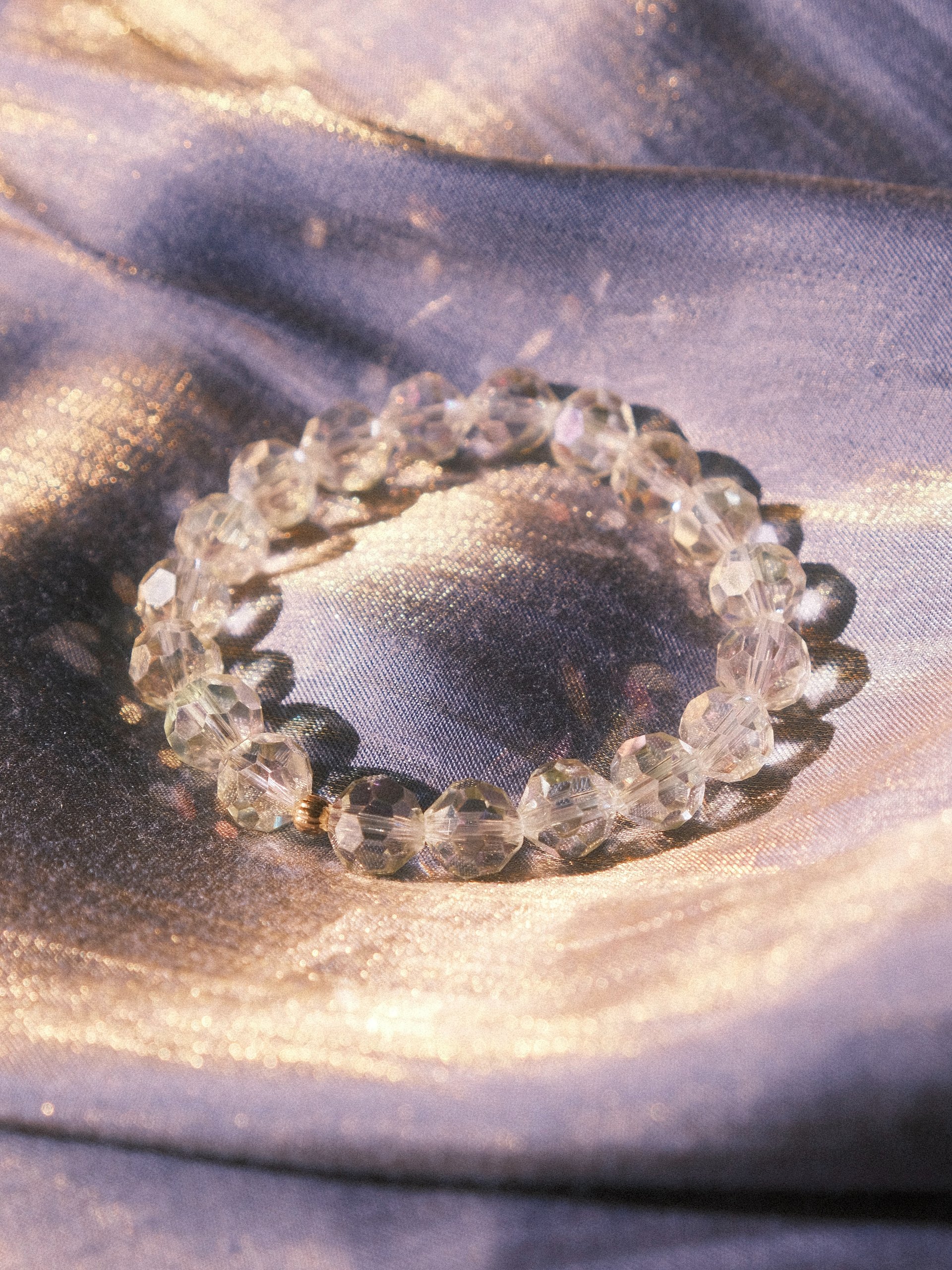 Sparkling spirit - Yellow glass bead stretch bracelet product image (1)
