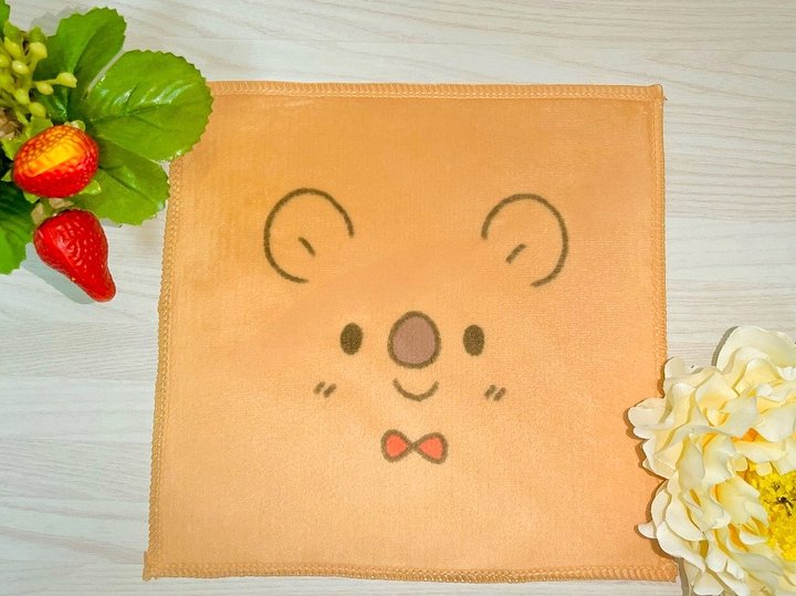 "Close-up!" Kuu-chan Handkerchief product image (1)