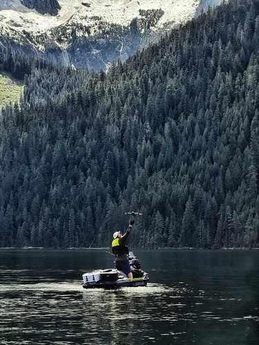 @tstnhydro Making the catch 🫴🏻
.
#jetski #seadoo #seadooexplorerpro