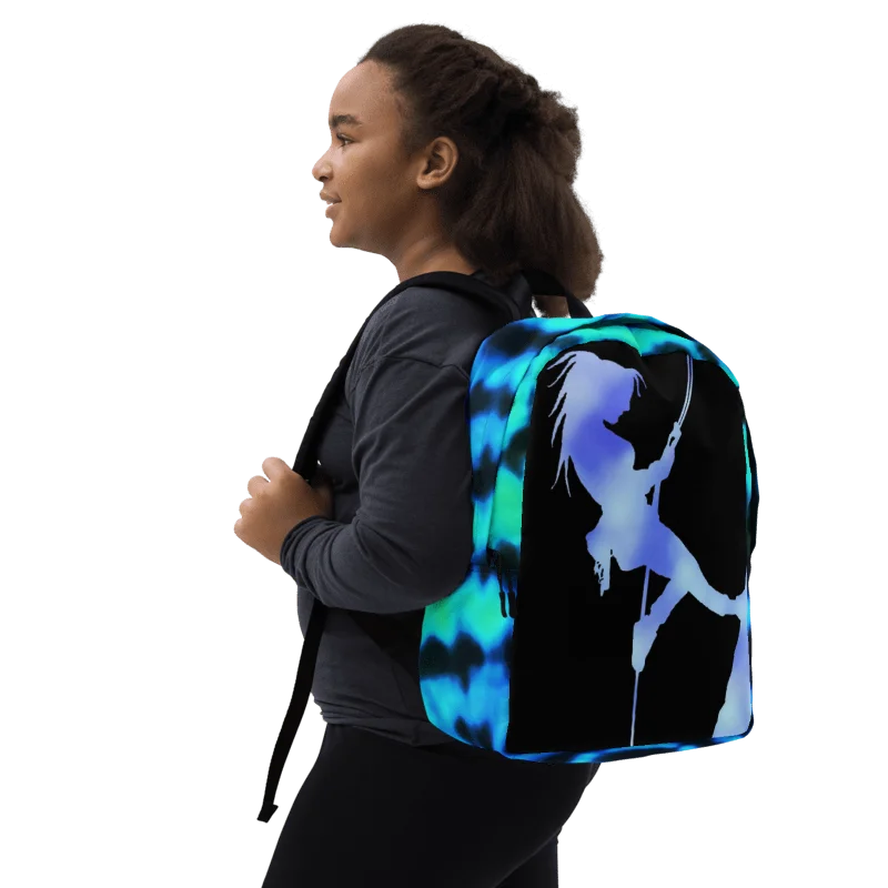 Girl rockclimbing backpack product image (1)