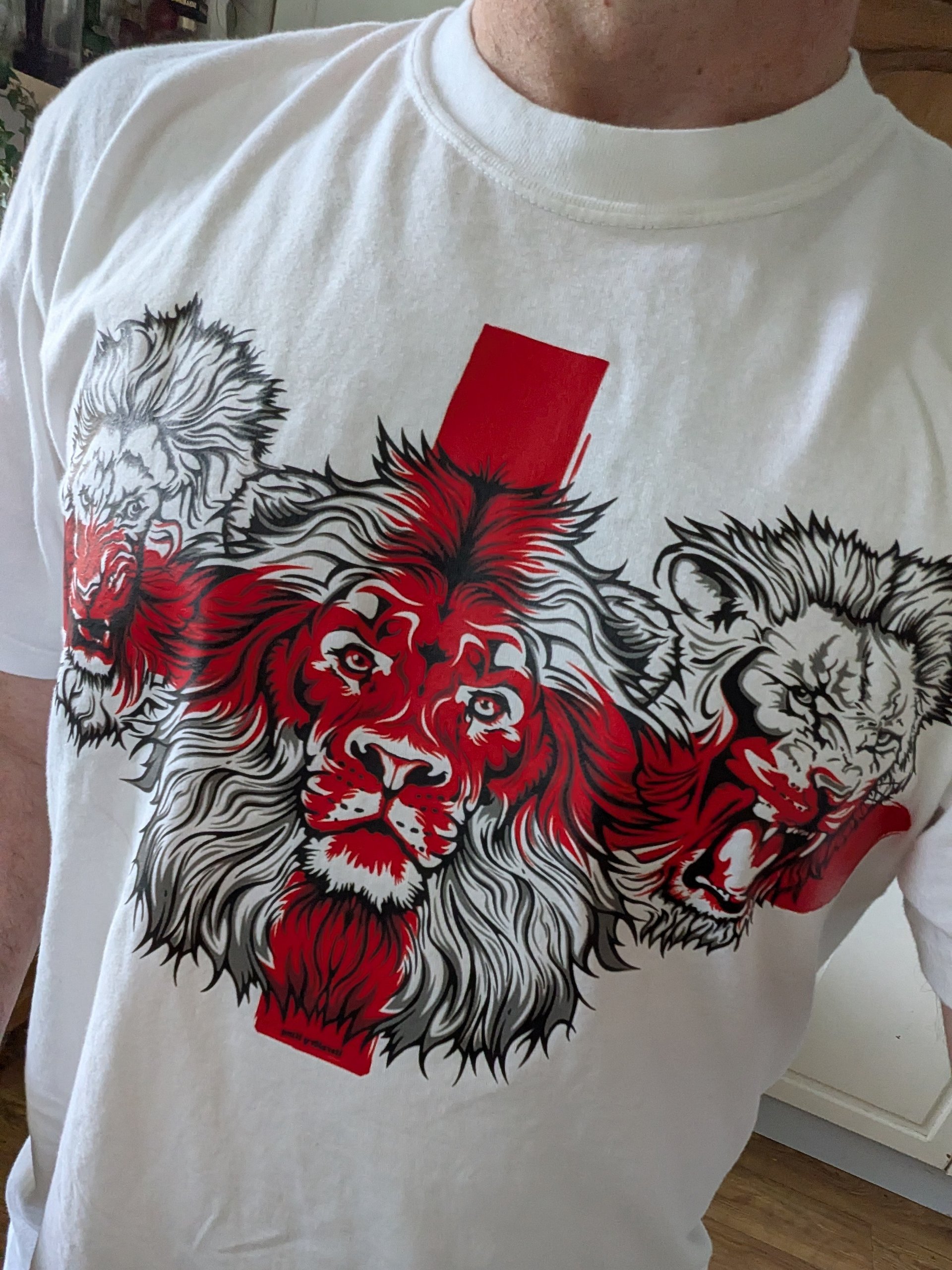 England Three Lions T-Shirt — Alternative World Cup 2026 Tee | St George's Cross Design product image (3)