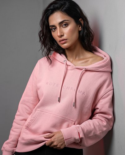 Get one for you, one for your bestie.
These are the drop‑priced hoodies — unreal quality, unreal price.

Check the link in th...