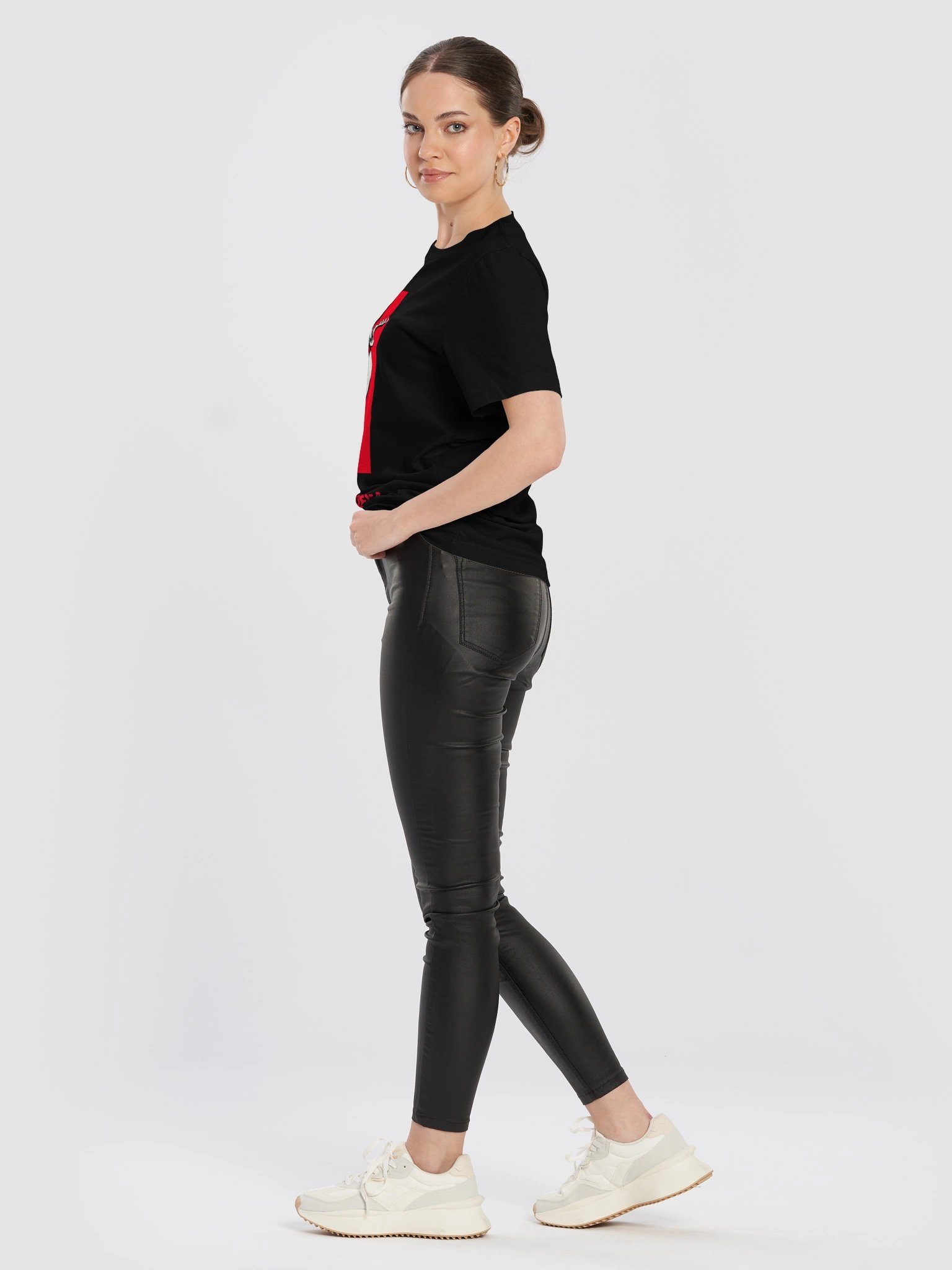 VAMPIRELLA TEE BLACK product image (5)