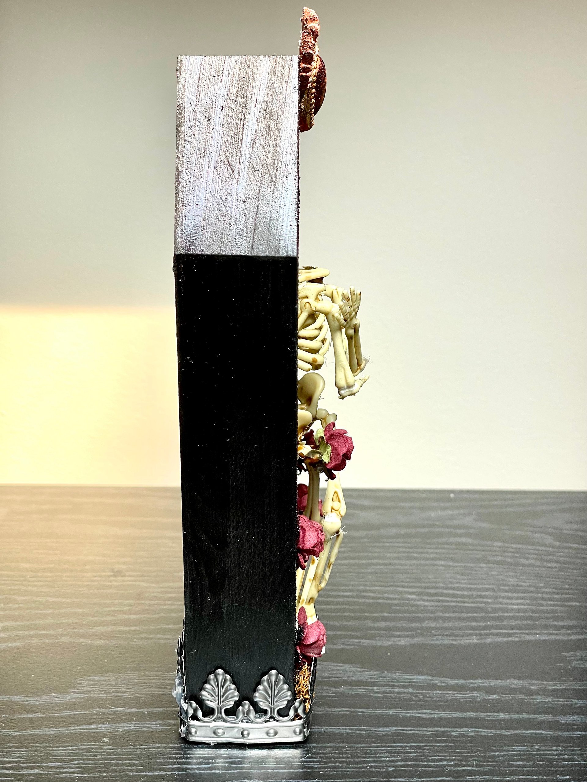 Eternal Love Skeletons product image (4)