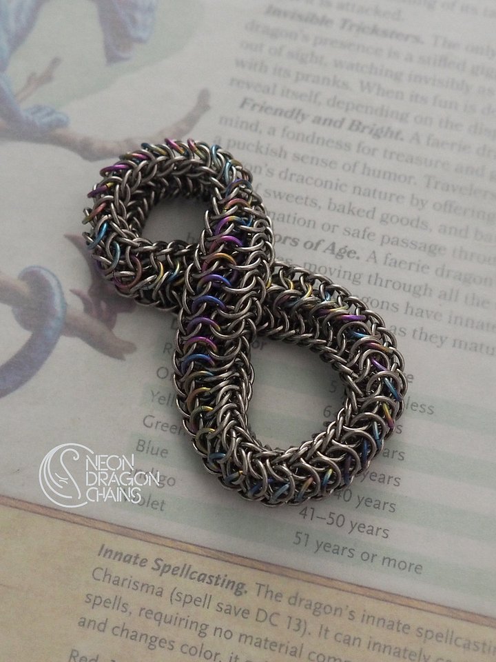 Mobius Fidget Toy / Rainbow Titanium product image (1)