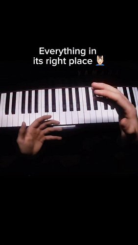 Everything in its right place - Radiohead chords tutorial 🎹 follow for more
