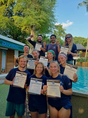 Congratulations to all PADI instructors and Dive Masters 💙❤️👏

#padiscubadiving #padiidckohtaothailand #scubadivinginstructor...