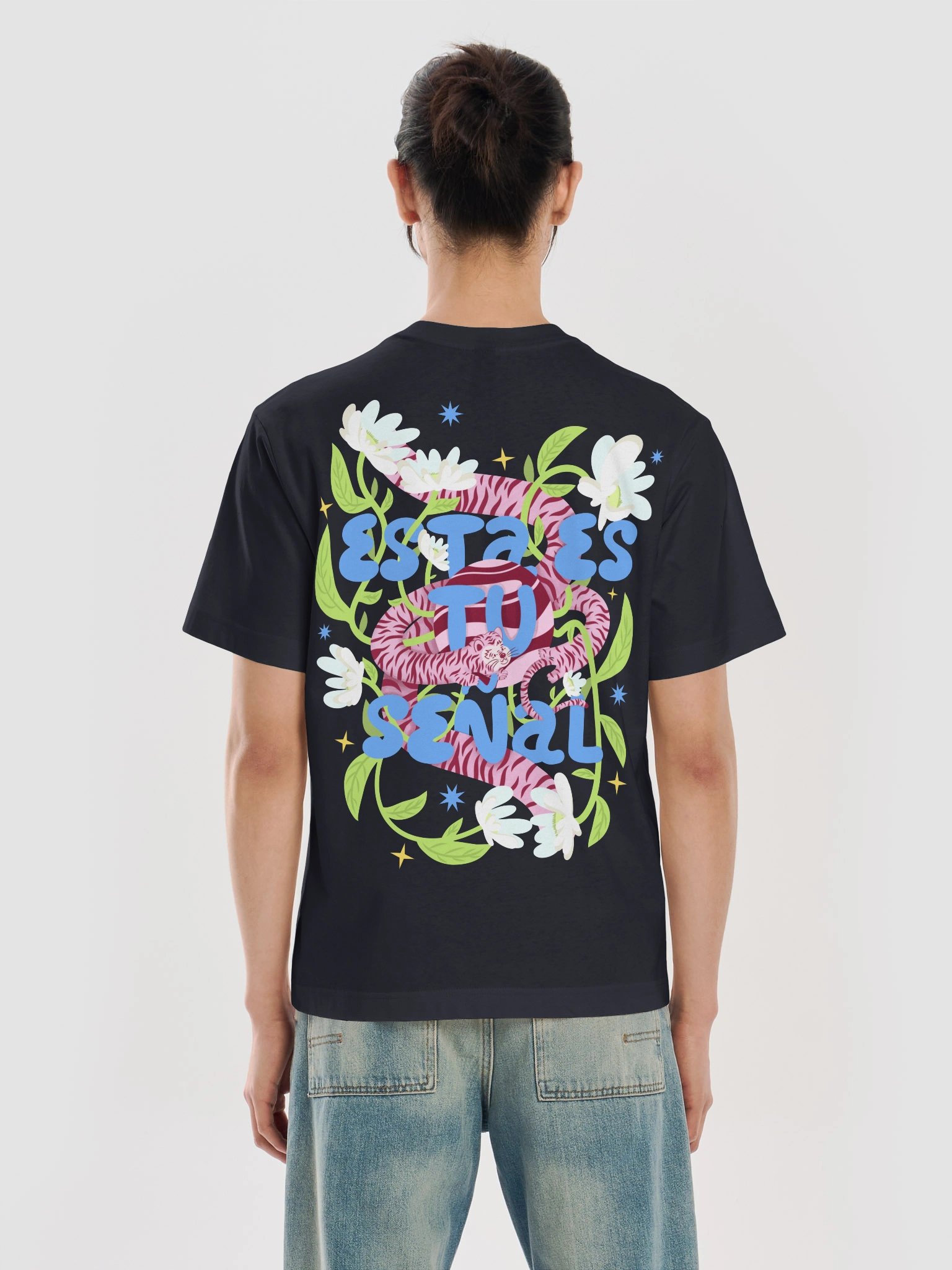 Camiseta oversize "Esta es tu señal" product image (10)