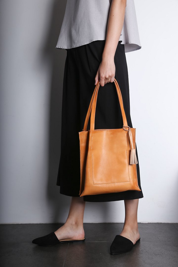 Tote - Natural, Honey, Black product image (1)