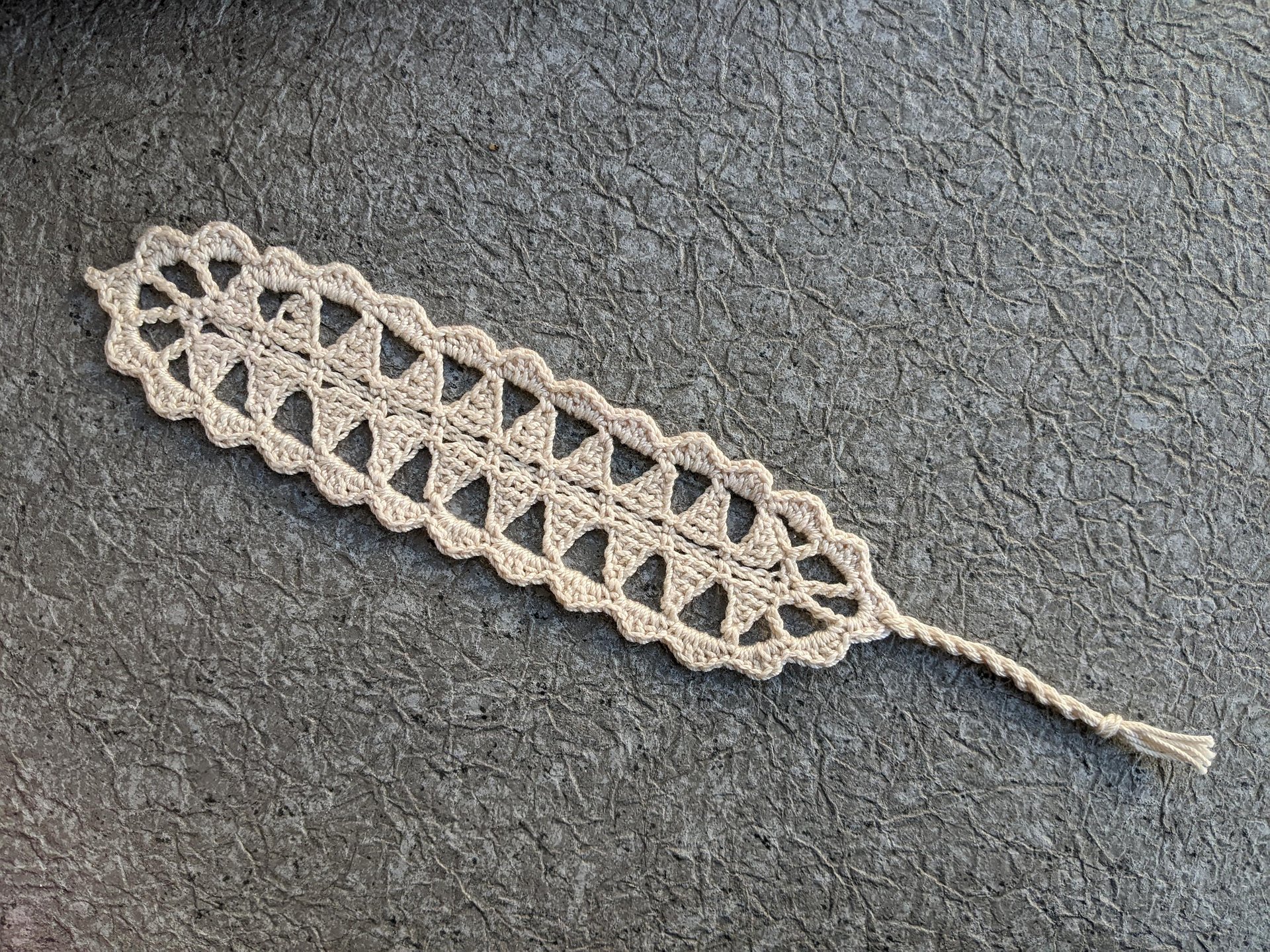 Crochet Triangular Lace Bookmark Pattern product image (5)