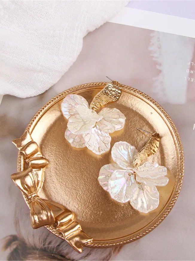 Jasmine Earrings product image (1)