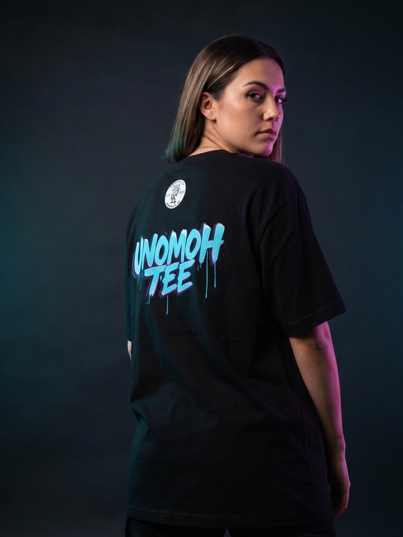 UNOMOH TEE - LUCYLIEN ‘The Light Bearer’ [Membership ONLY] product image (2)