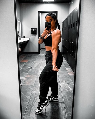 Thank you for getting me through my first week back in the gym, mi amor 🖤 

I thought I’d lost all of my progress that I’d wo...