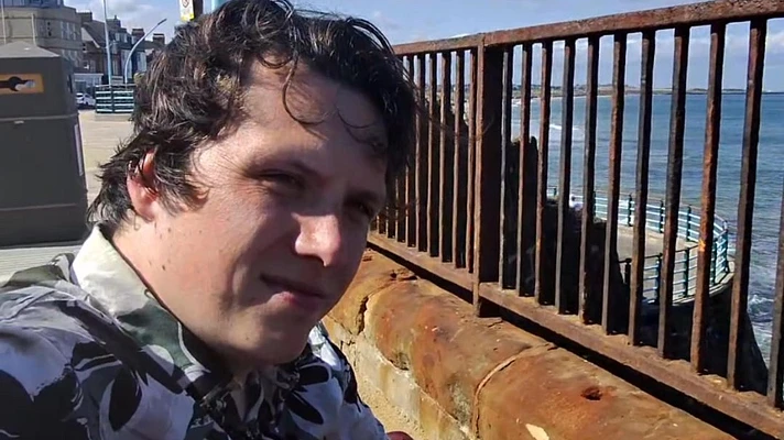 Video thumbnail