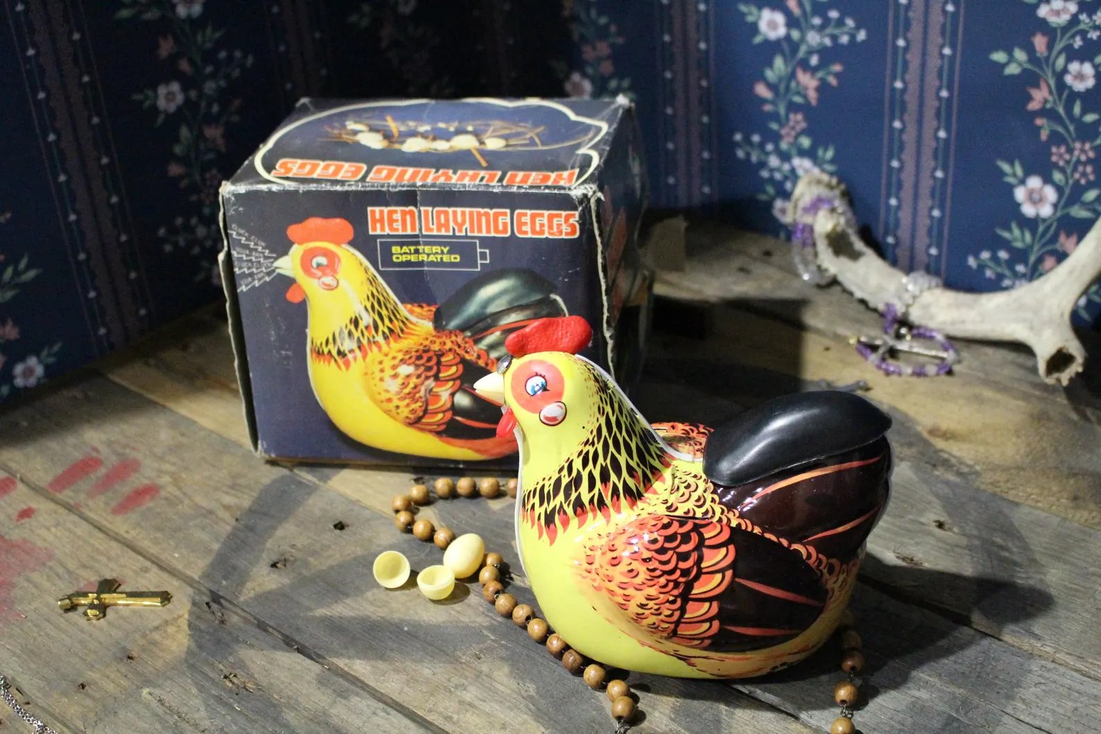 Artifact No.29 - Vintage Tin Chicken Toy New Product product image (1)