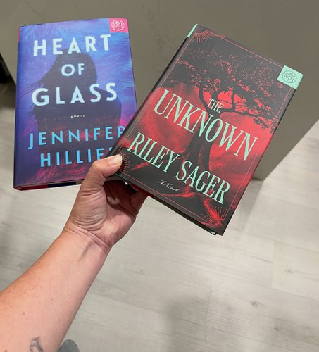 Two stories I know are worth the wait. Anything by @jenniferhillierbooks or @riley.sager are instant must reads for me! 

Whi...
