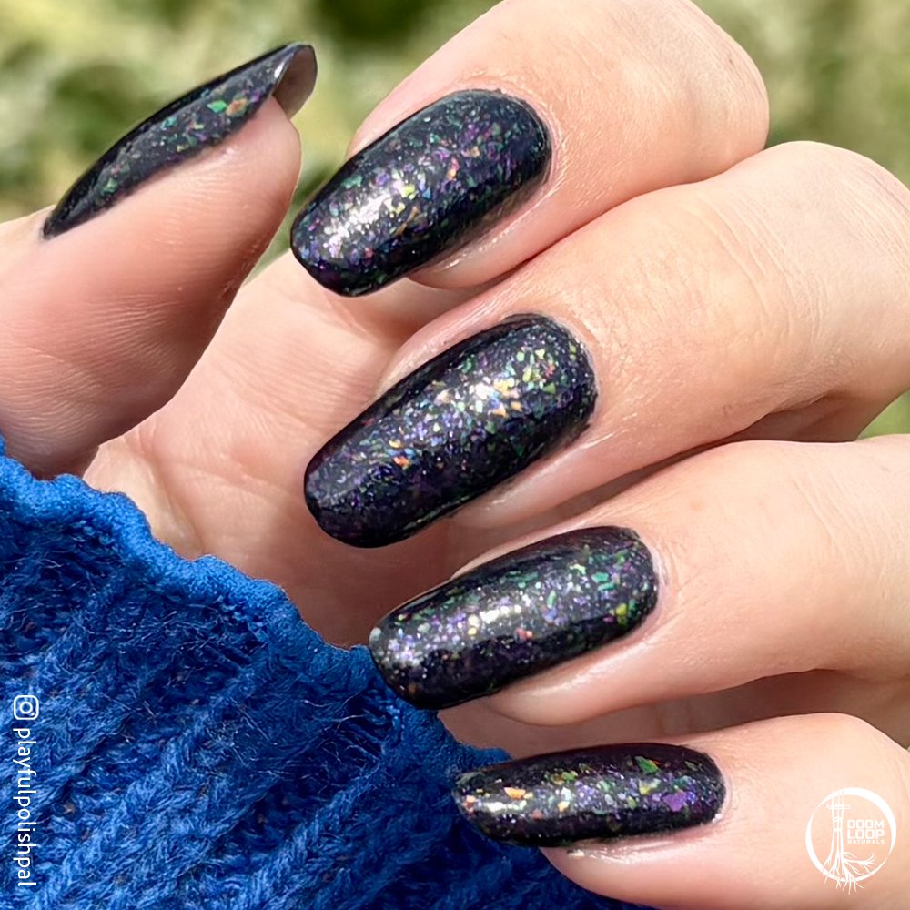 BLUE HOUR BREAK - Midnight Blue Jelly Flakie Nail Polish product image (8)