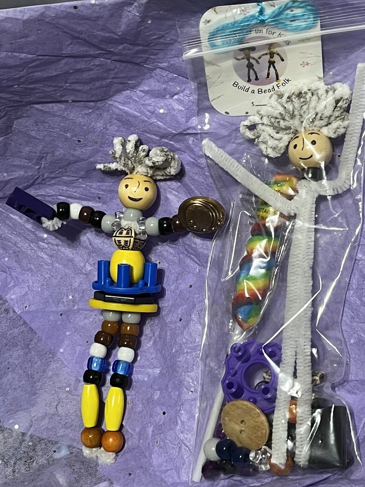 Deluxe Boy~ Build A Bead Folk Kit product image (2)