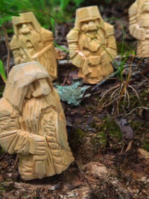 The dwarves, ready for battle!! 😆 🤣  3 inch tall hand carved dwarves, carved from basswood. #woodcarving #woodcarver #fantasyart #dnd #dndartist 