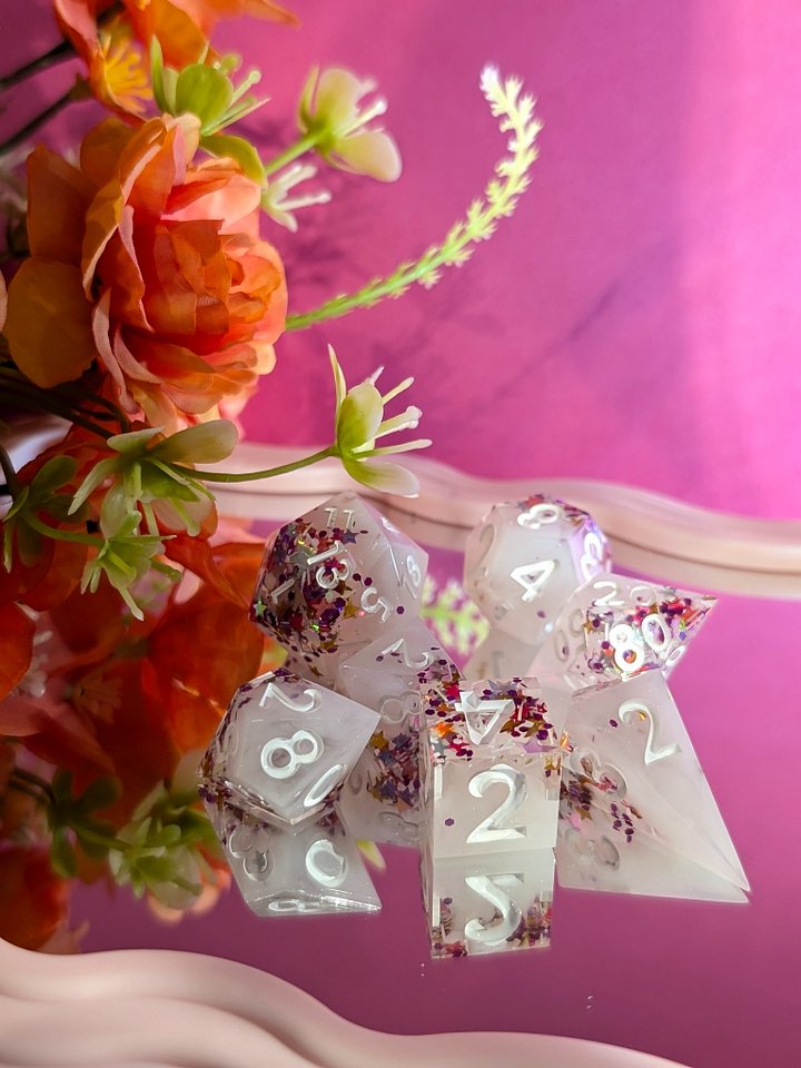 Funfetti Frost: 7 Piece Dice Set - A Grade product image (2)