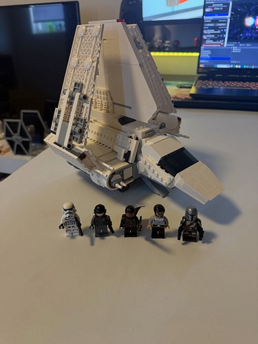 The new @lego 74549 Imperial Lambda-Class Shuttle! I really like this version! The wings fold down to the appropriate angle! ...