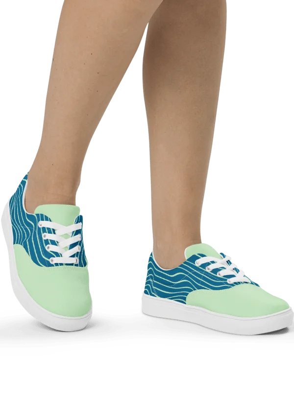 Wave Rider Women's Canvas Shoes product image (1)