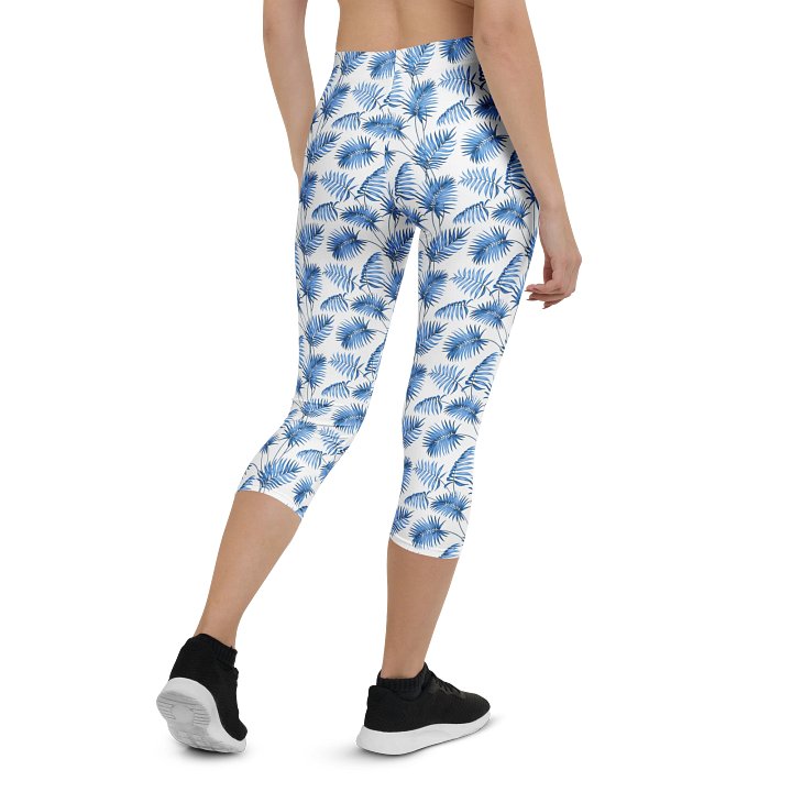Stylish Fern Fusion Custom Capri Leggings for Everyday Wear product image (2)