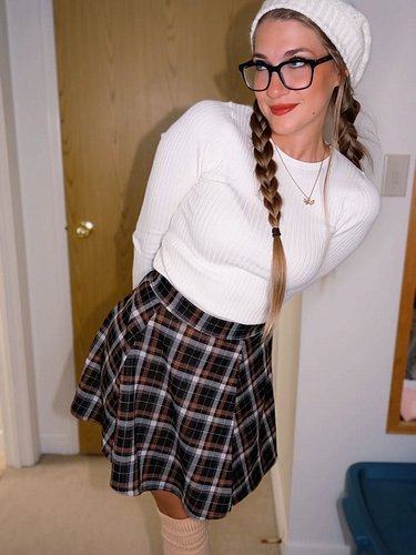 Are we loving fall? 🍂 
•
•
•
•
#fallfashion #fallvibes #iamanautumn #twitchgirls #gamergirl