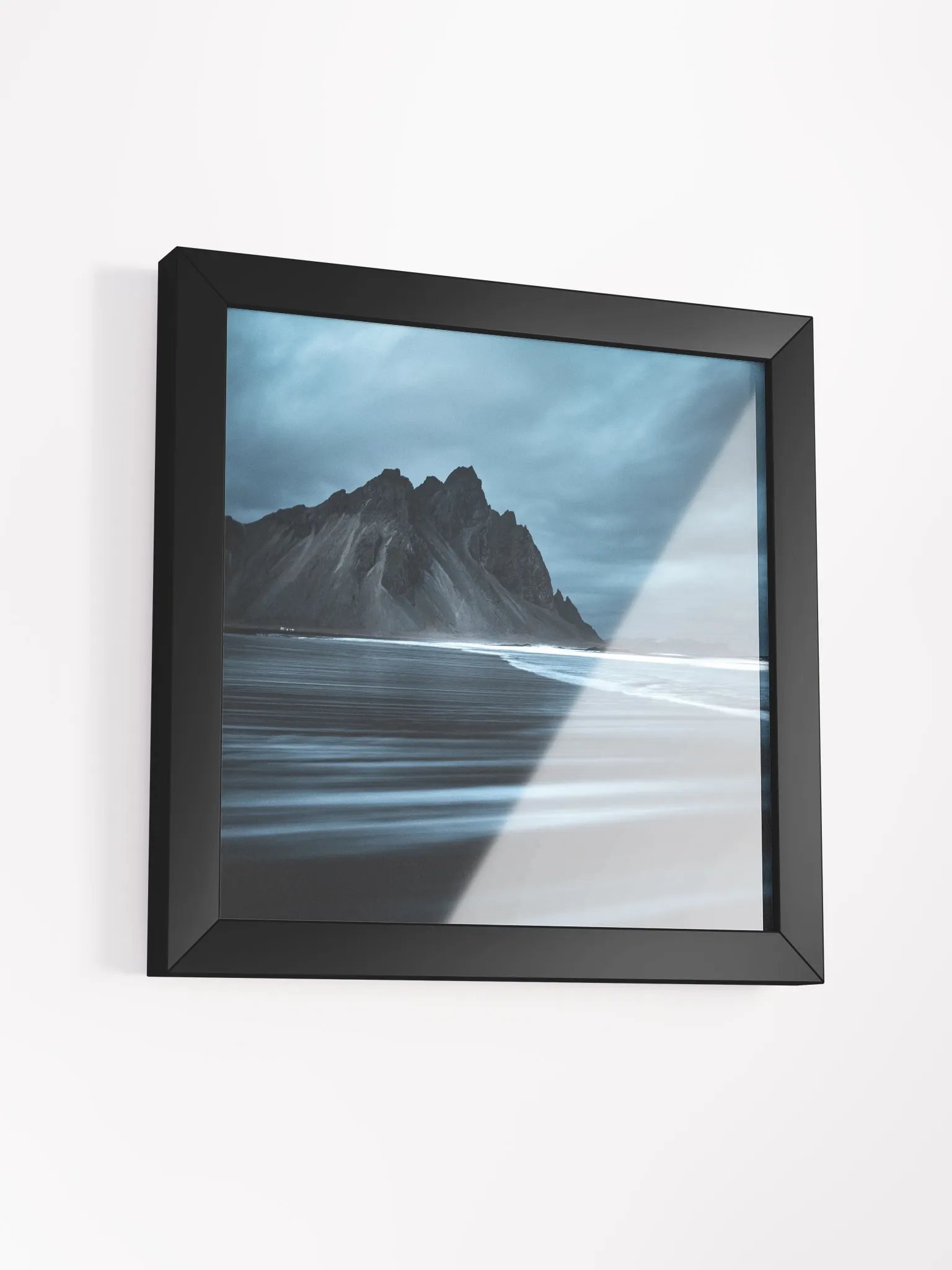 Vestrahorn Framed Print product image (23)