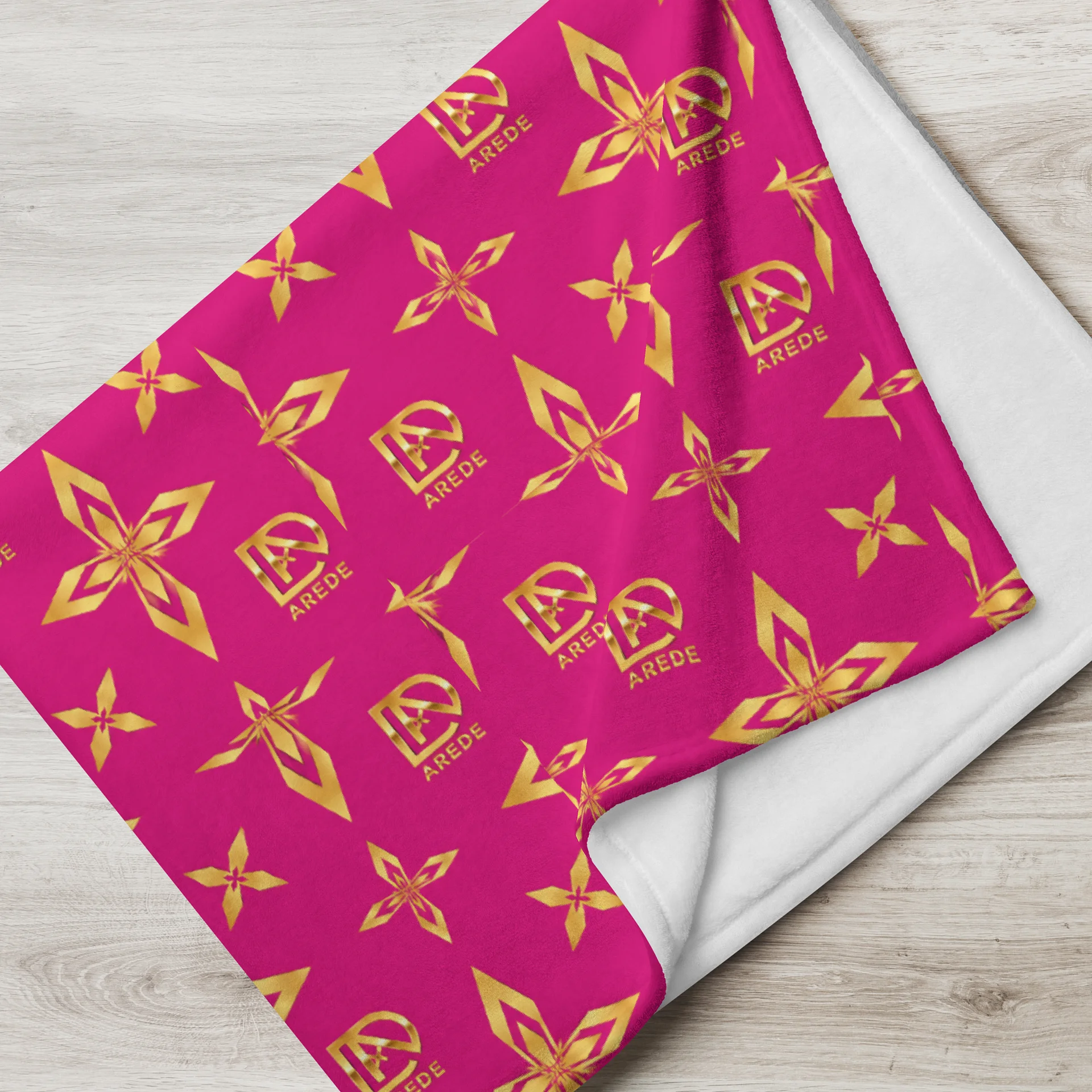 Fushia Arede Monogram product image (7)
