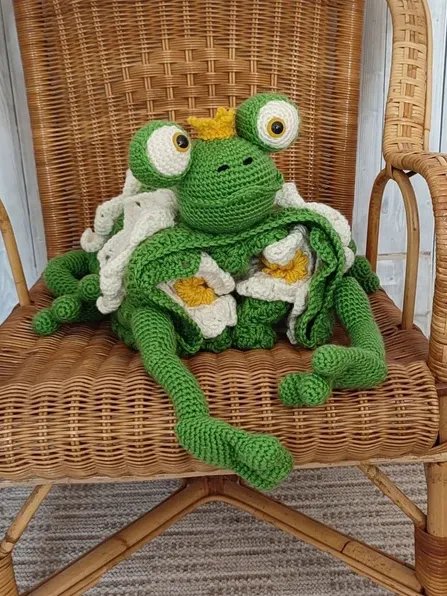 Crochet Frog Baby Blanket Pattern - 3in1 Folding Pram Toy PDF Pattern - Crafting Happiness product image (4)