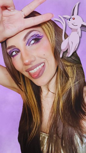Trust me, I’m psychic 💜 you might vibe off this Espeon inspired makeup 

I wanted to create a fun cut crease that also repres...