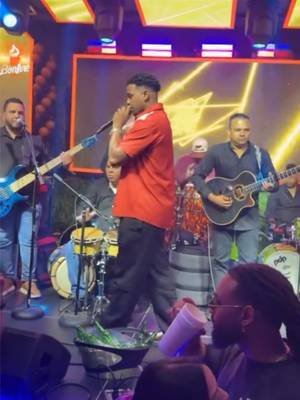 Para mí siempre será un honor, interpretar esta canción de una de nuestras figuras más emblemáticas de la bachata  Robert Sisa 🙏🏽🤩. Honor a quien honor merece 🇩🇴😍 . . #nonotas #bachata #luismigueldelamargue #nonotas 