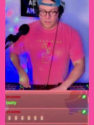 Great remix by @vuskiiidj available on soundcloud. Drop in on twitch for fun dj sets and a great chat full of kind ppl. Mondays wednesdays Fridays #deephouse #italohouse #housemusic #twitch 