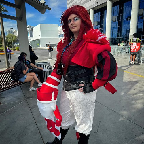 DAY ONE OF LVL UP EXPO 2026!! [Red Velvet Cookie] 
I sure made a giant cake arm for this one… and I’m REALLY happy with it!! ...