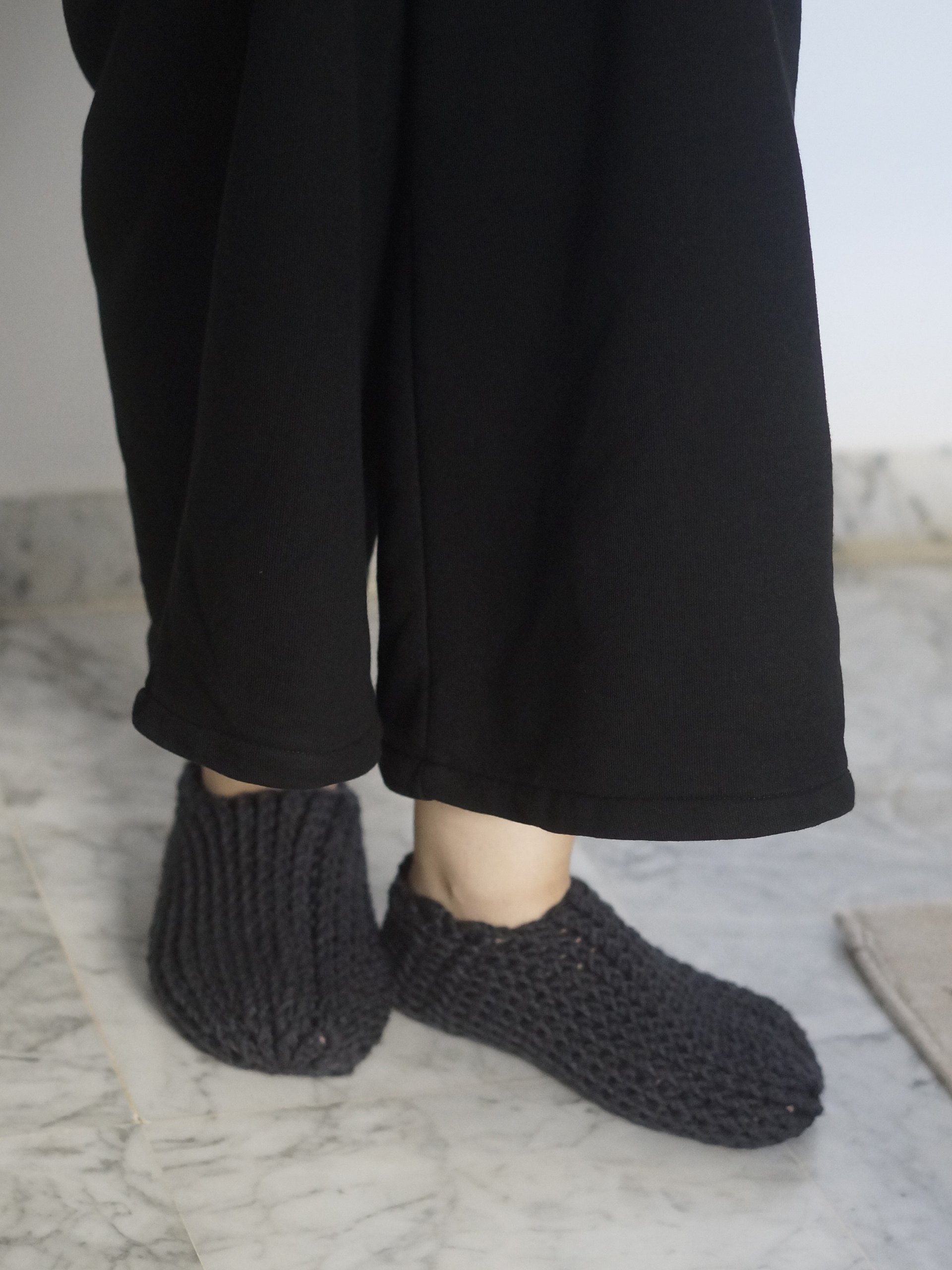 Thick warm slippers Crochet pattern product image (2)
