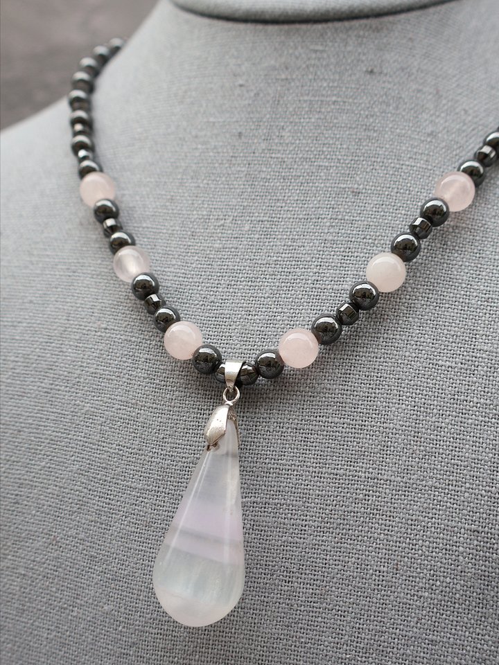 Quartz Drop Pendant Hematite Necklace product image (2)