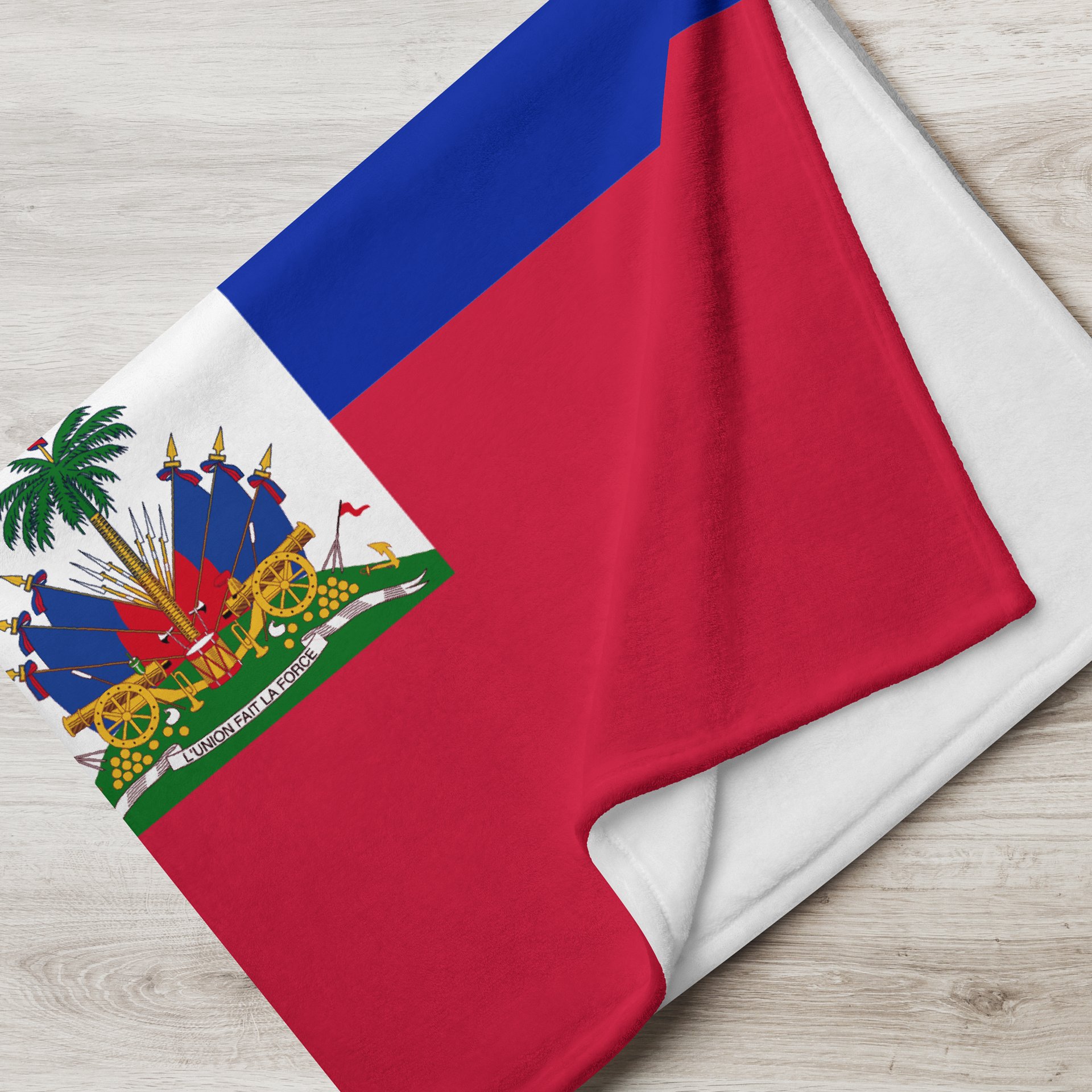 Cozy Haitian flag Throw Blanket product image (2)