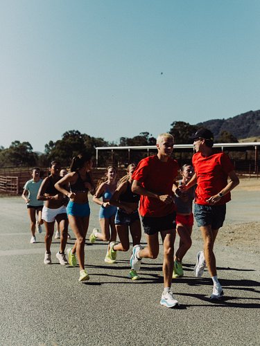 CCRC 2026 #toomuchcontext 

@centralcoastrunningcamp @hoka @deeg_designs @todd.sports.photos @iacobteng @piercebtownsend