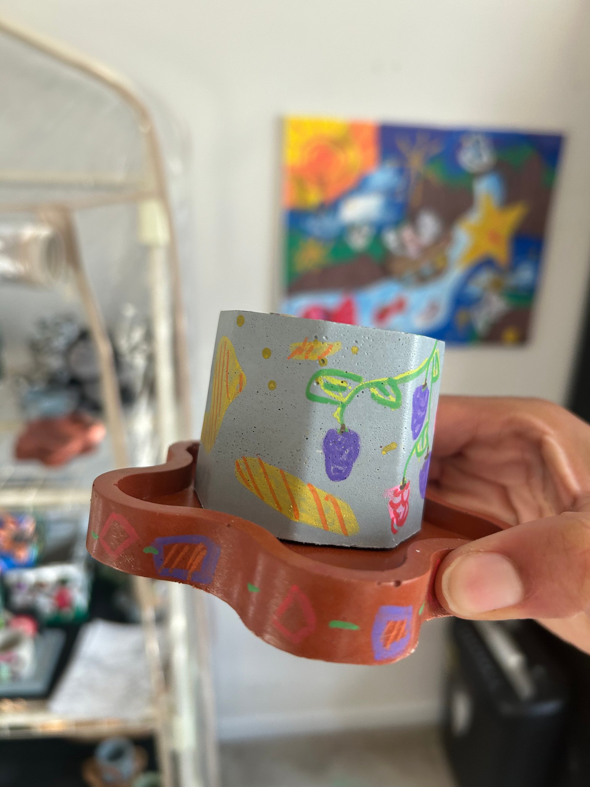 Did someone say raspberries? 1-1 original painted cement plant pot and tray product image (2)