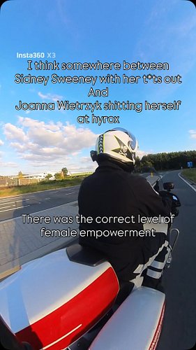 I mean… a sweet spot so to speak.

#athletes #sports #feminism #empowerement